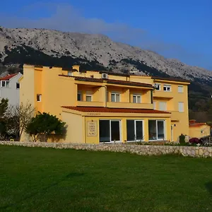 https://apartments-mango-ii.primorje-gorskikotar.com
